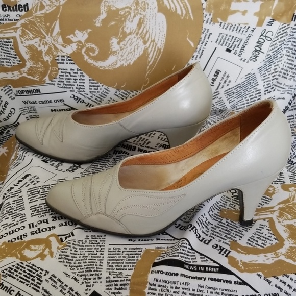 Heels - Picture 2 of 4